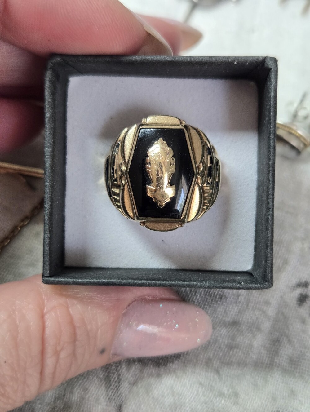 10k Yellow Gold and Black Men's Class Ring - Classic Art Deco Style